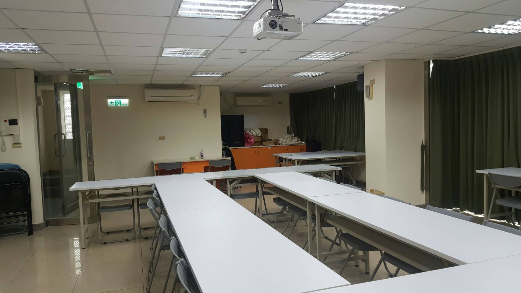 3F教室-1.jpg