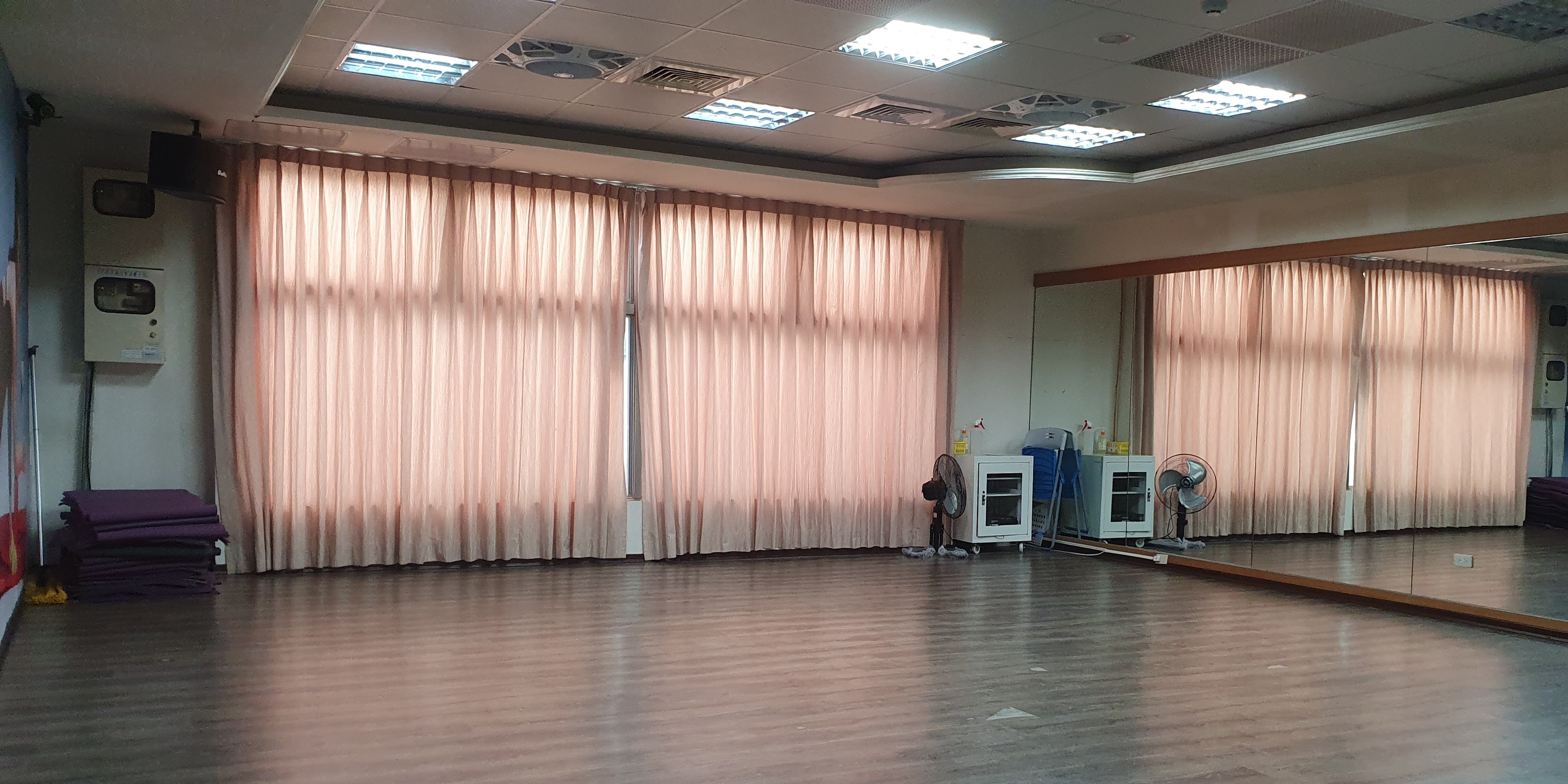 中山1樓舞蹈教室.jpg