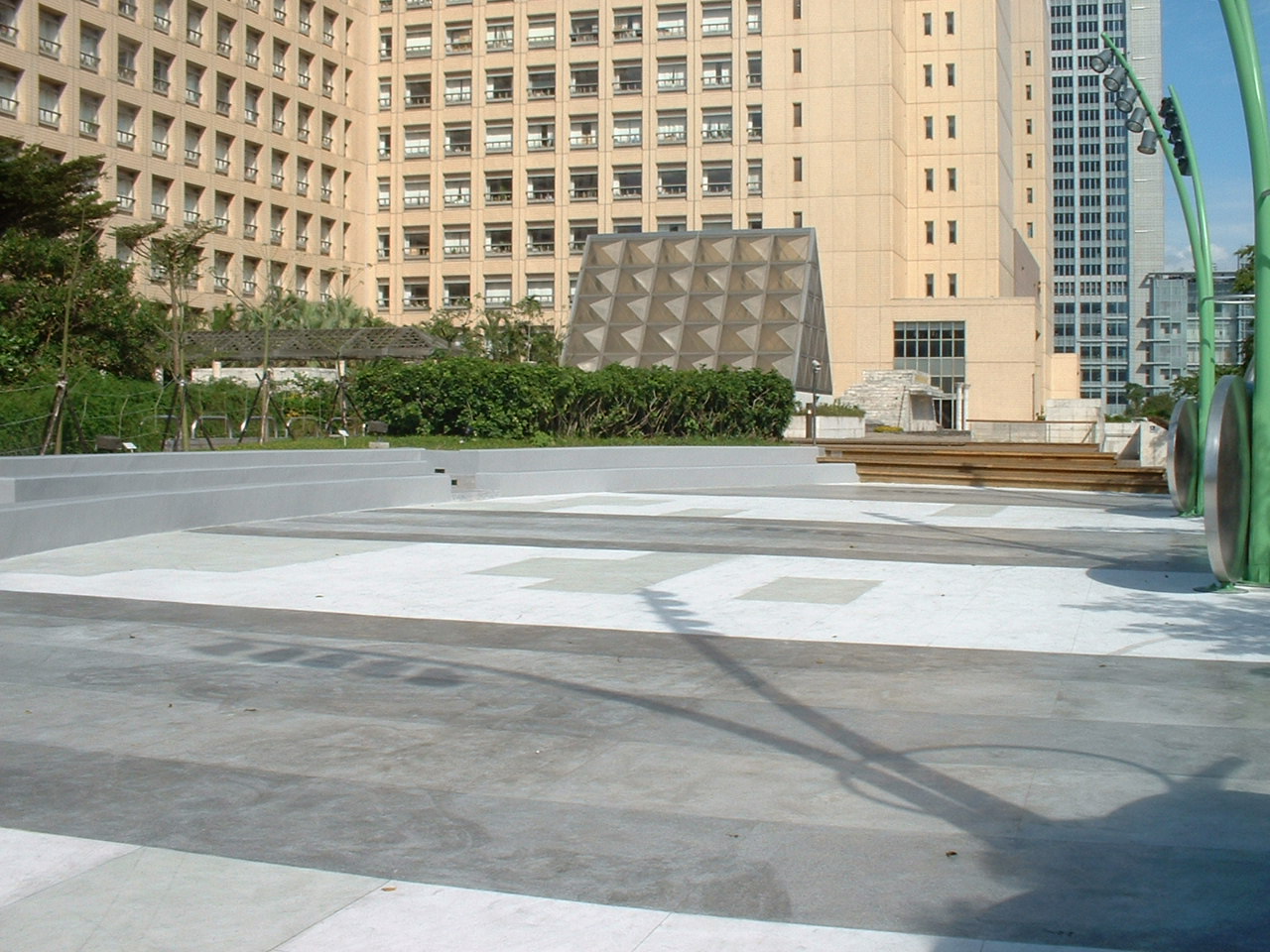 街舞區2.JPG